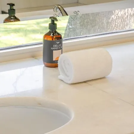 Villa Abreu Retreat Palace By Portugal Active *